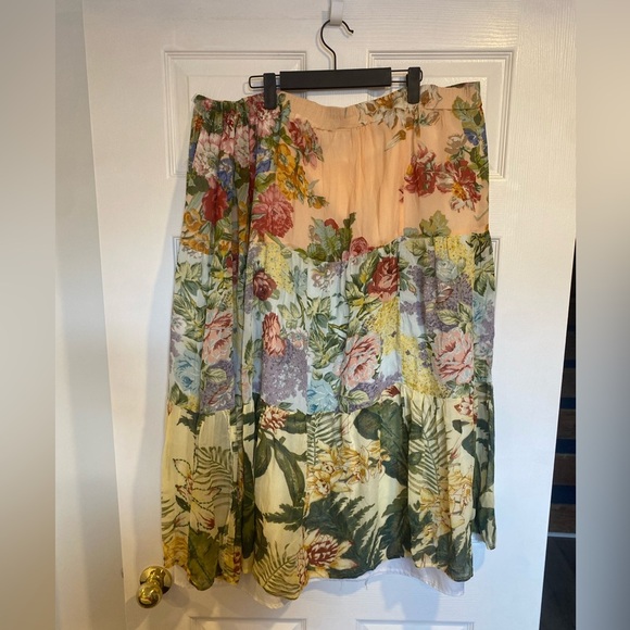 Vintage Flowers 100% Rayon MIDI Lined Skirt - Picture 13 of 13